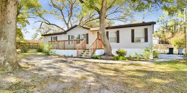329 Albritt Ave