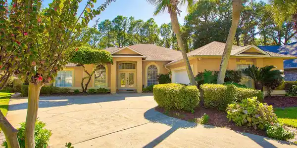 1284 Point East Cir