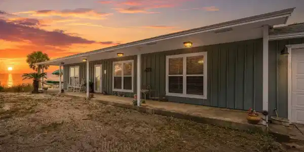 1817 Navarre Sound Cir