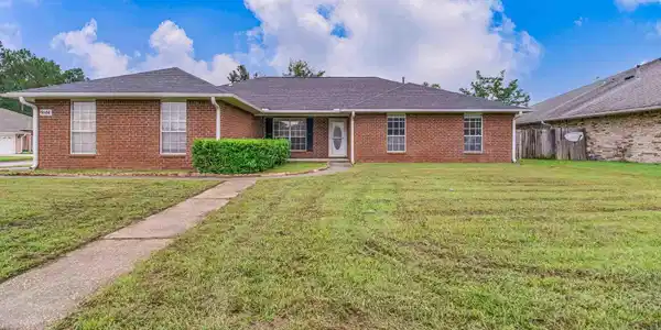 9144 Sebring Dr