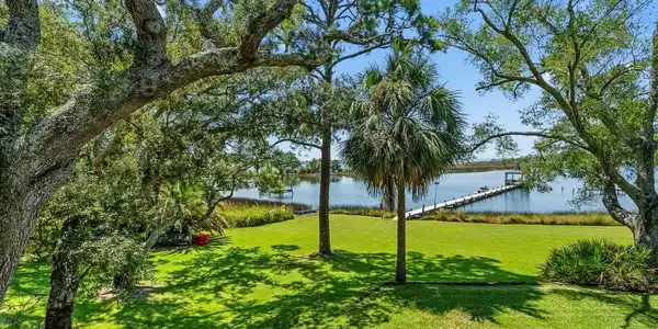 15017 Innerarity Pt Rd