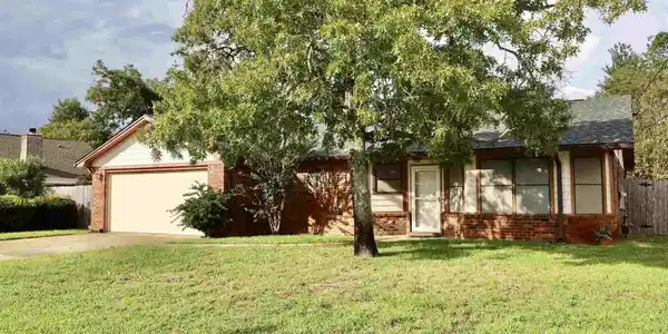 10832 Oak Valley Dr