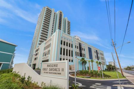533 E Beach Blvd