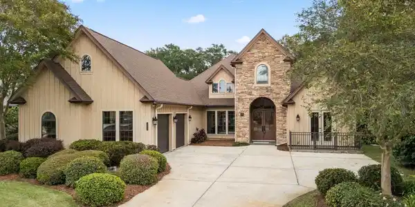 1304 Quiet Cove Ct