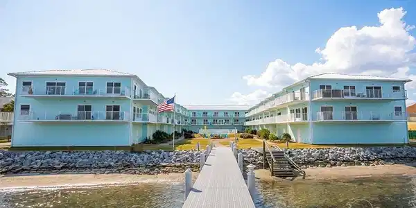 952 Sound Harbor Cir