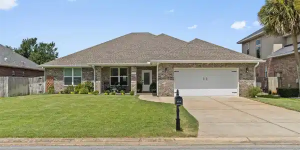3519 Topaz Cir