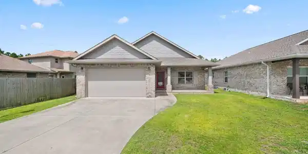 725 Upper Heron Way
