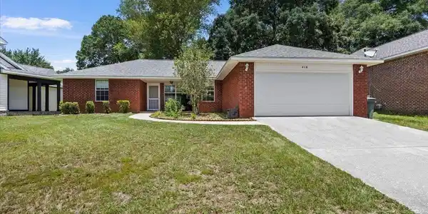 416 Elcino Dr
