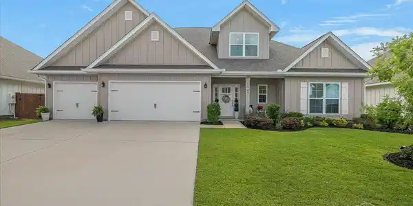 1947 Refuge Cir