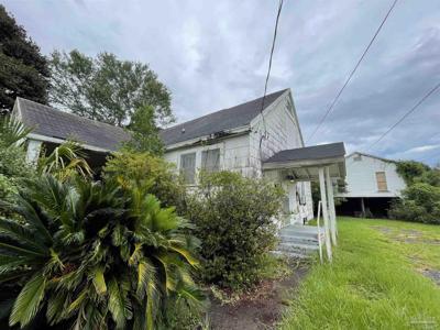 5190 Santa Rosa St