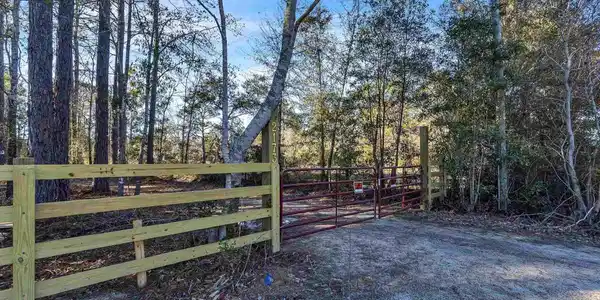 2173 Garcon Point Rd