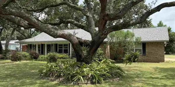 30 Gilmore Dr