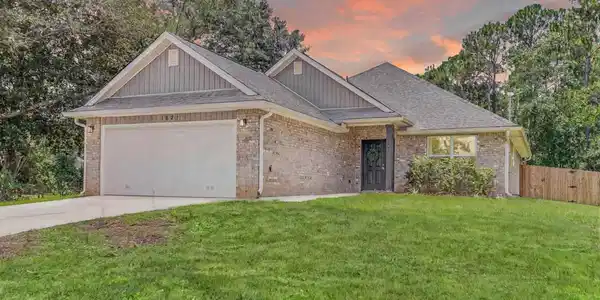 1621 Ora Dr