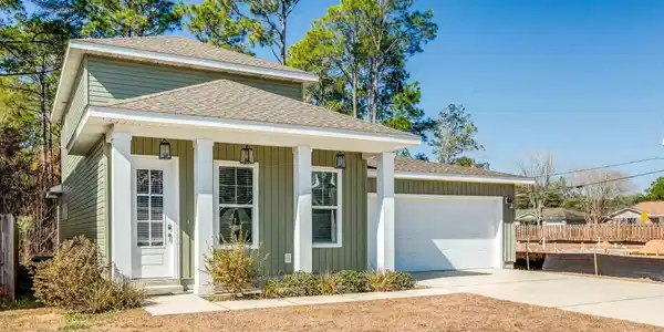 1409 Madelyn Woods Dr