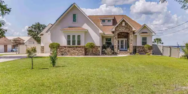 10022 Lillian Hwy