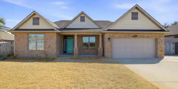 3589 Pelican Bay Cir