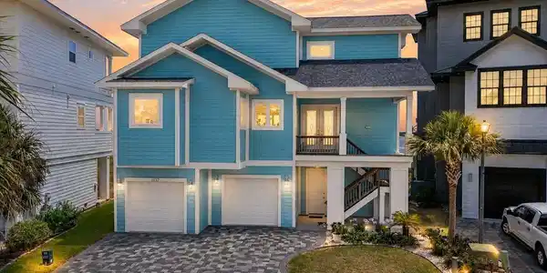 1137 Sawgrass Dr