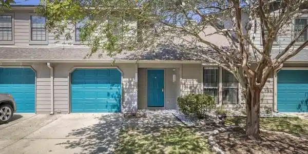 389 Clubhouse Dr