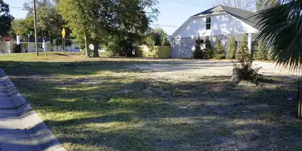 Image 2: Your home on this Bayview Lot Cleared and Ready!!!