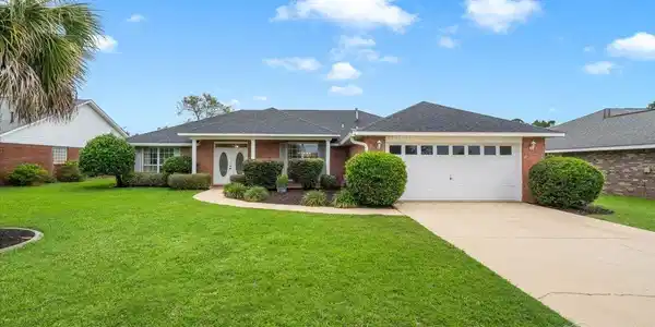 1697 Beachside Dr