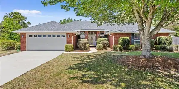 1441 Connemara Cir