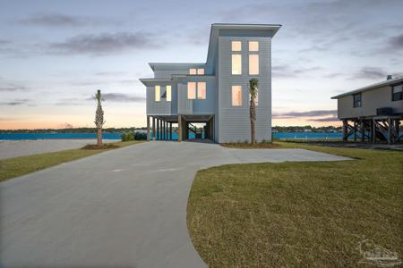 328 Sunrise Dr