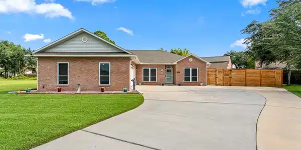 1511 Navaho Ct