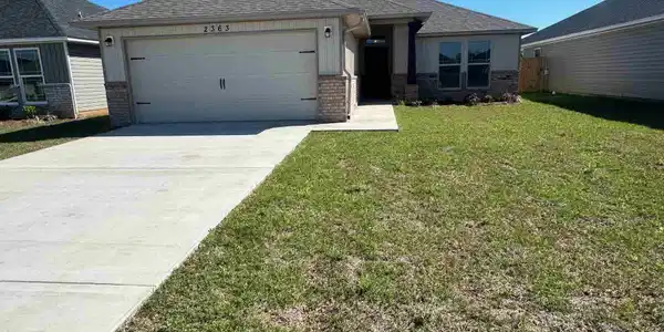 2502 Privet Berry Dr
