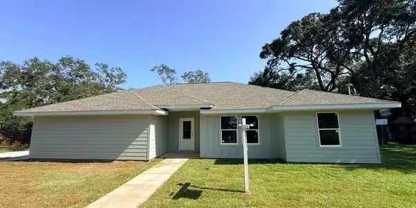 4728 Bay Breeze Dr