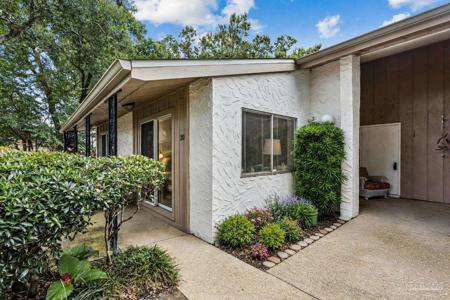3400 Wimbledon Dr