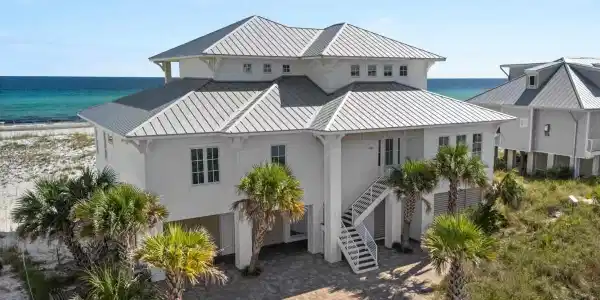 236 Ariola Dr
