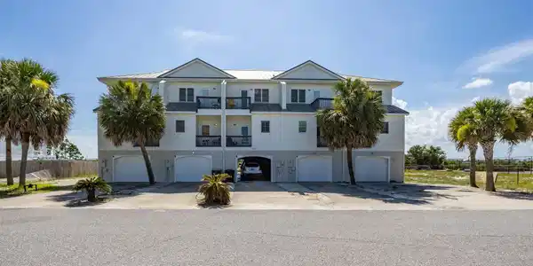 7227 Sharp Reef Rd