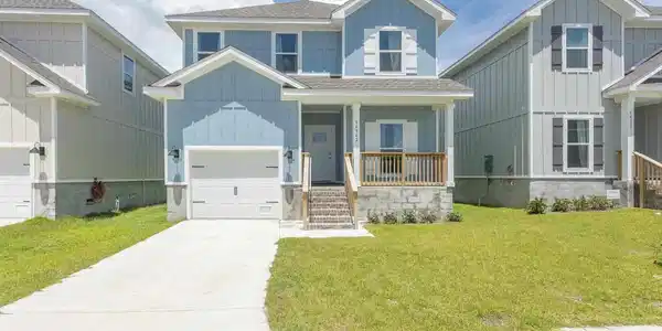 14342 Gardenglen Dr