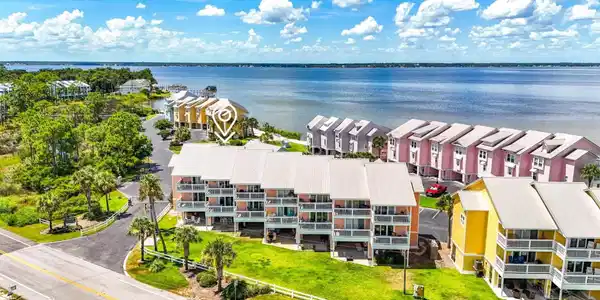 16038 Innerarity Pt Rd