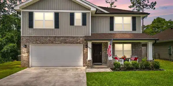 10589 Queens Gate Cir