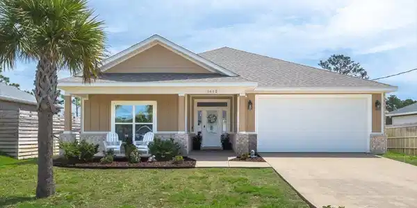 1612 Ponderosa Dr