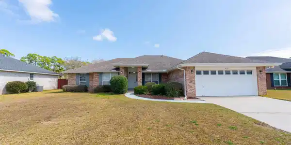 1472 Watkins Trl