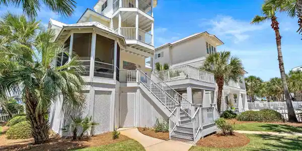 1203 Parasol Pl