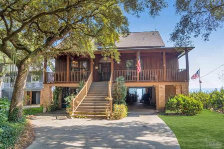 209 Bayshore Dr