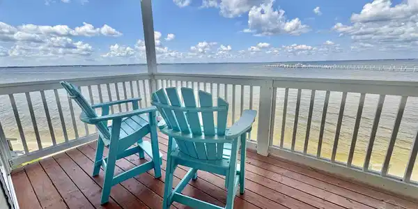 15918 Innerarity Pt Rd