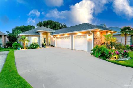 4135 Oak Pointe Dr
