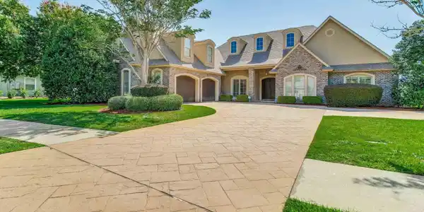 2569 Mary Fox Dr