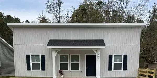 654 Nix Rd