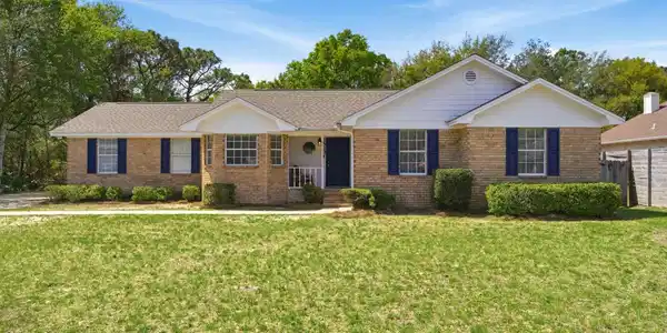 1513 Lighthouse Ct