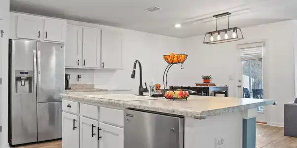 10509 Queens Gate Cir