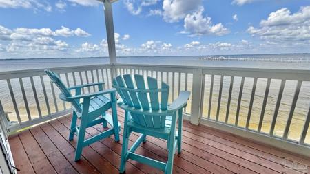 15918 Innerarity Pt Rd