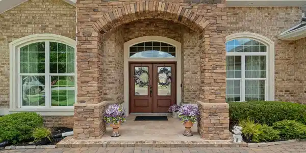 Image 4: Front door