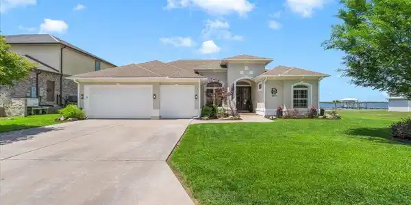 2031 Crown Pointe Blvd