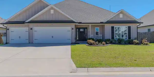 2037 Refuge Cir