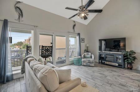 336 Ft Pickens Rd